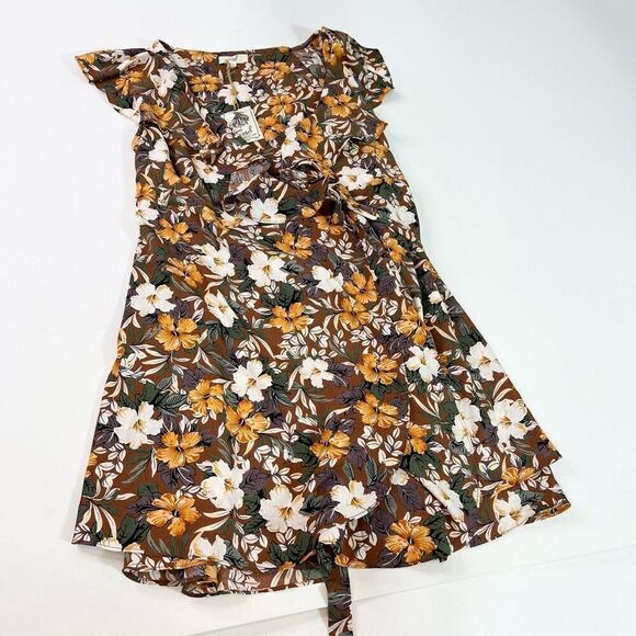 Easel Dress Womens Large Wrap Floral Short-Sleeve Mini A-Line Dress NWT - Picture 1 of 11